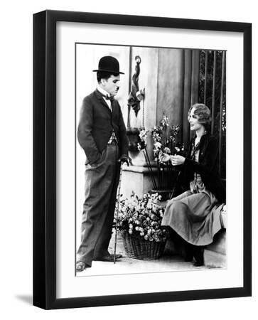 City Lights, Charlie Chaplin, Virginia Cherrill, 1931 - Black Framed Art Print Wall Art, 12x16