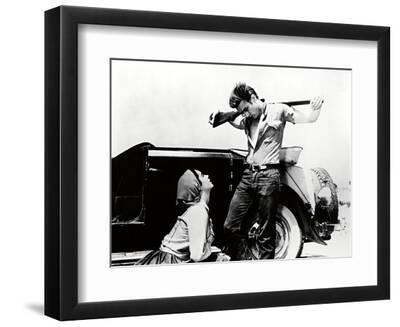 ELIZABETH TAYLOR; JAMES DEAN. "giant" [1956], directed by GEORGE STEVENS. - Black Framed Art Print Wall Art, 12x9