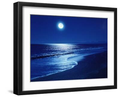 Full Moon Over the Sea - Black Framed Art Print Wall Art, 16x12