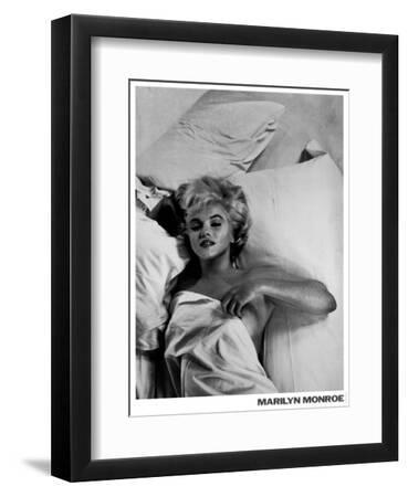 Monroe, Marilyn, 9999 - Black Framed Art Print Wall Art, 9x12